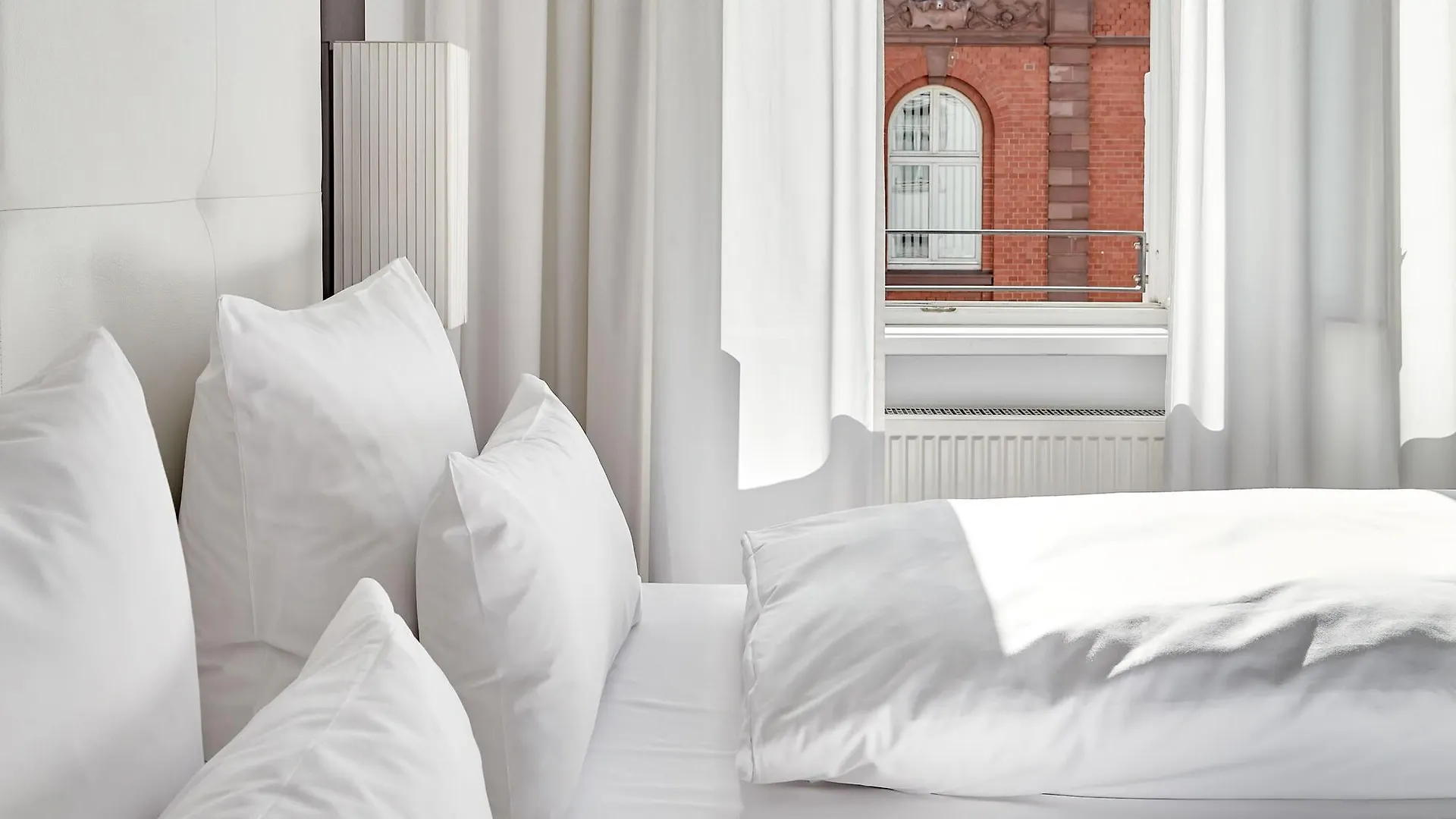 ****  The Pure, Frankfurt, A Member Of Design Hotels Frankfurt am Main Germany