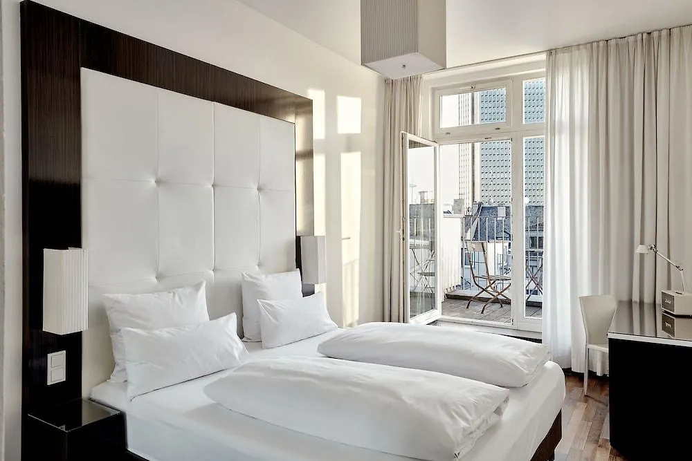The Pure, Frankfurt, A Member Of Design Hotels Frankfurt am Main 4*,