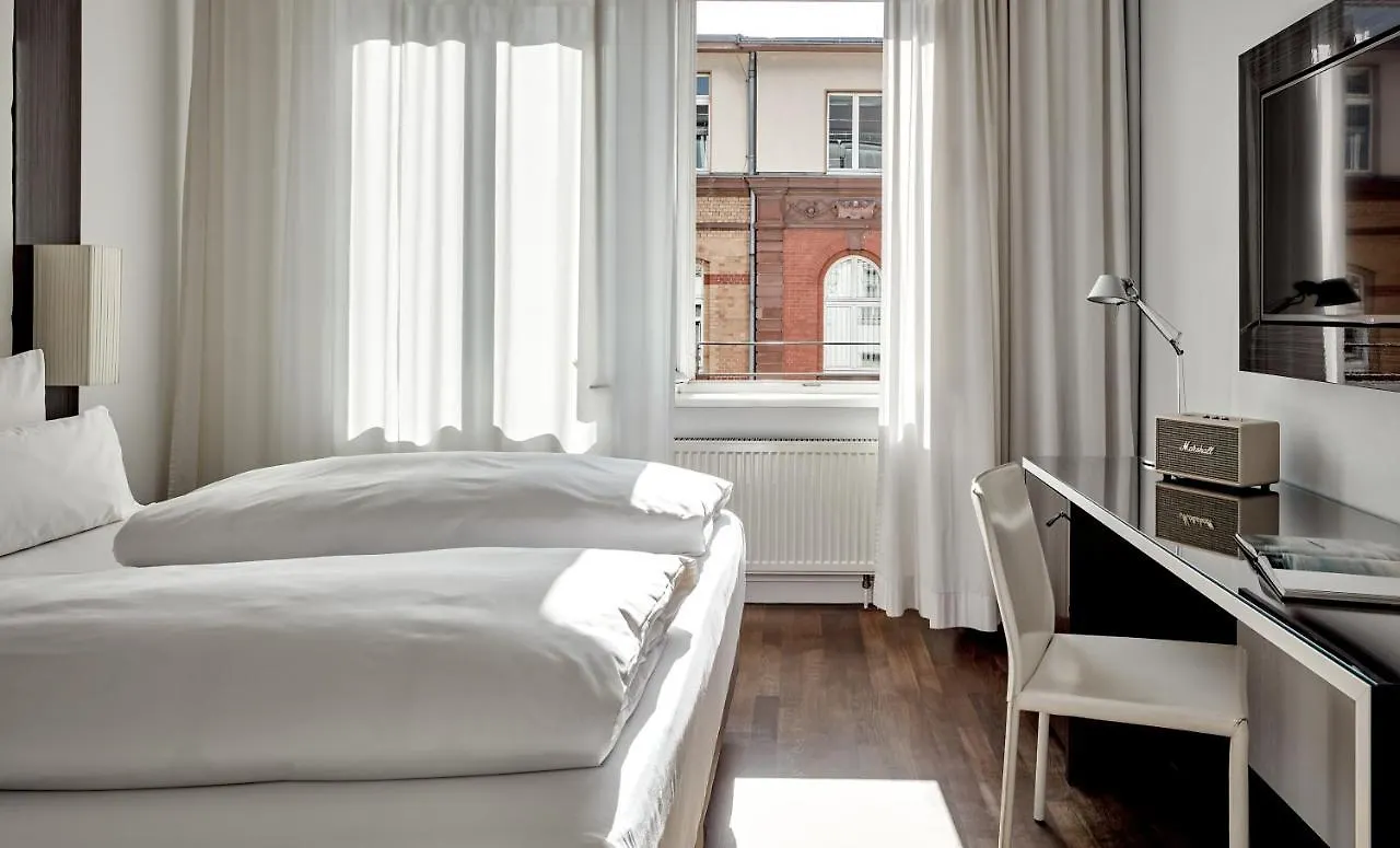 The Pure, Frankfurt, A Member Of Design Hotels Frankfurt am Main 4*,