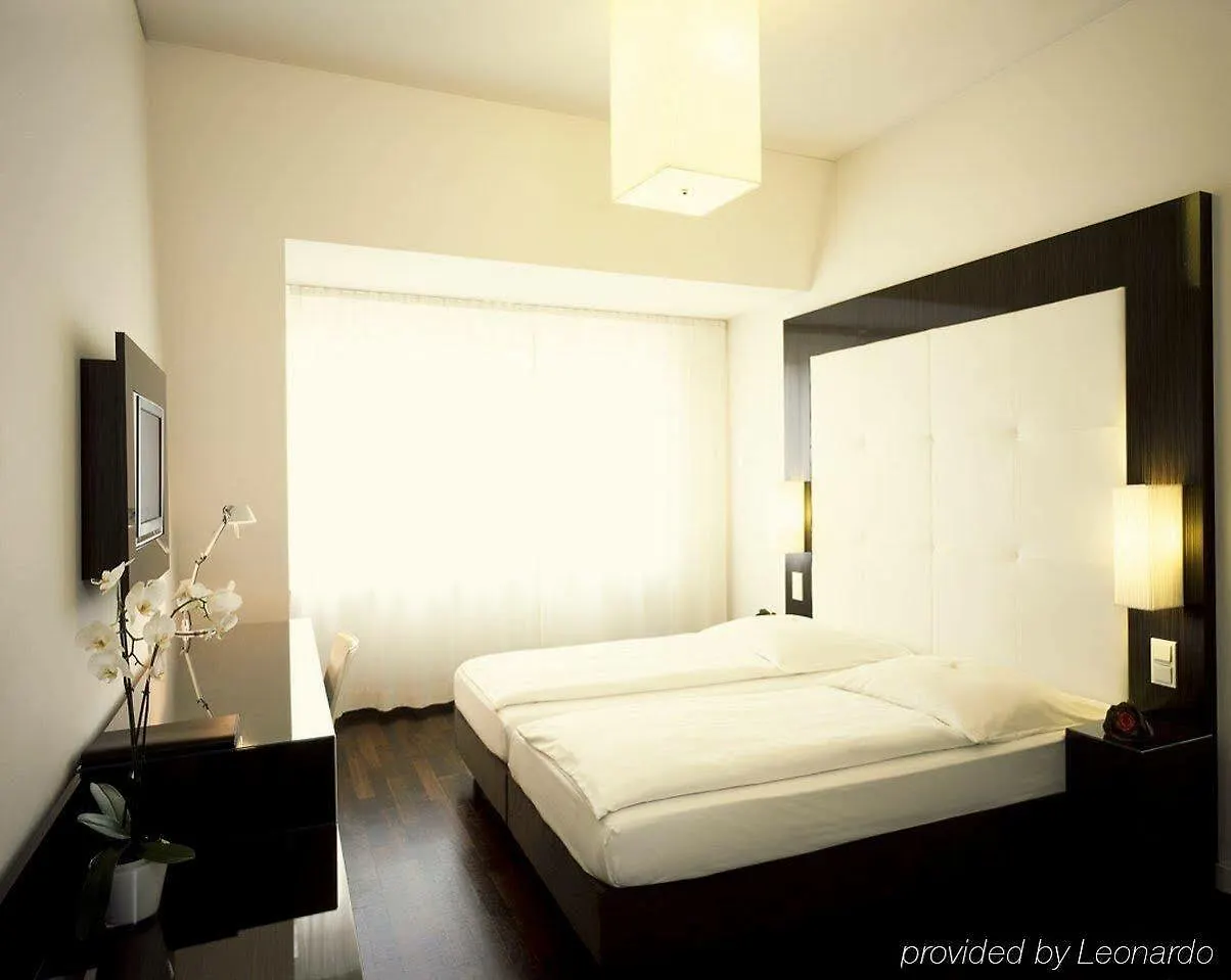 The Pure, Frankfurt, A Member Of Design Hotels Frankfurt am Main 4*,